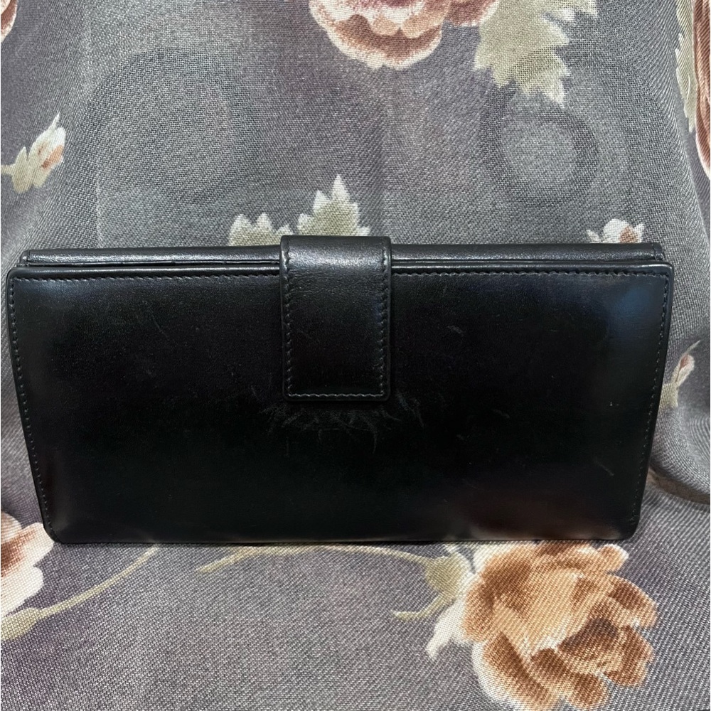 Gucci Leather Wallet made in Italy. Edges very good condition.Stamp 112715-2149 - Picture 2 of 14